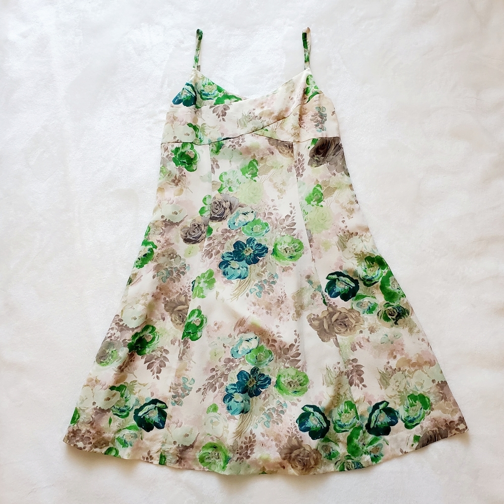 **Moving Sale***Anthropologie HD in Paris Silk Dress